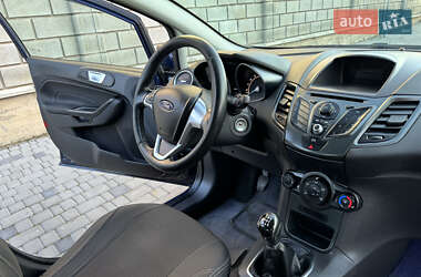 Хэтчбек Ford Fiesta 2013 в 