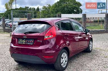 Хэтчбек Ford Fiesta 2011 в 
