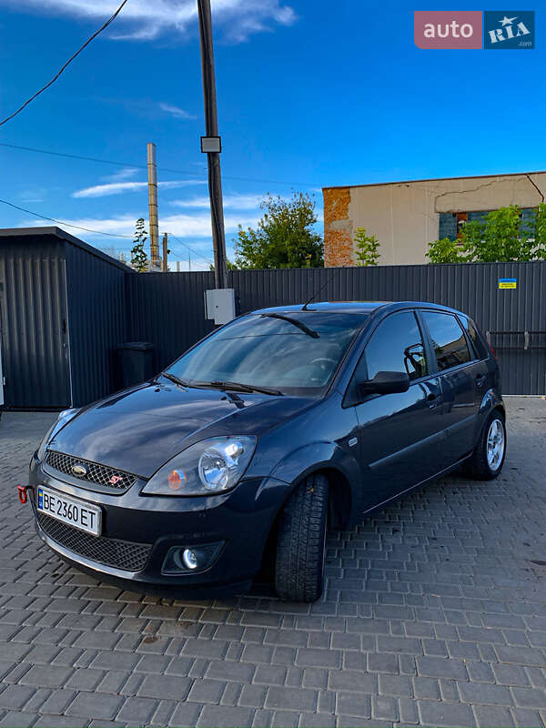 Хэтчбек Ford Fiesta 2007 в Первомайске
