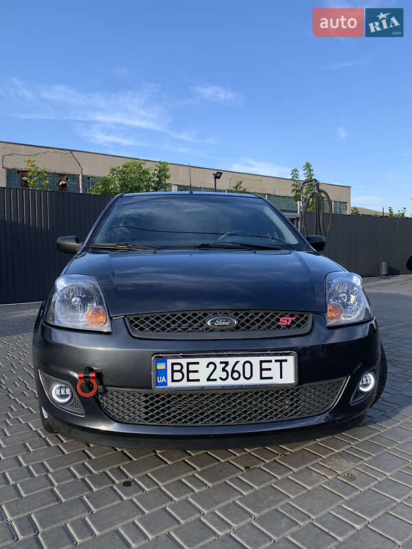 Хэтчбек Ford Fiesta 2007 в Первомайске
