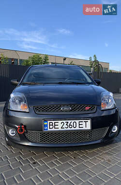 Хэтчбек Ford Fiesta 2007 в 
