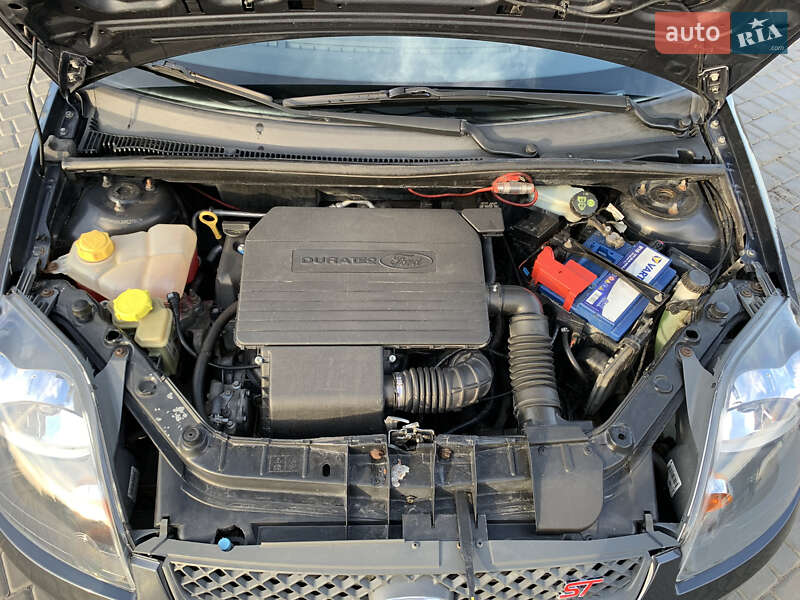 Хэтчбек Ford Fiesta 2007 в Первомайске