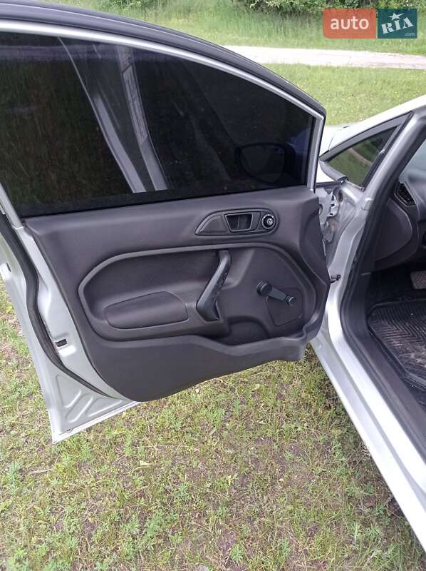 Седан Ford Fiesta 2019 в Черкасах фото 11 Седан Ford Fiesta 2019 в Черкасах