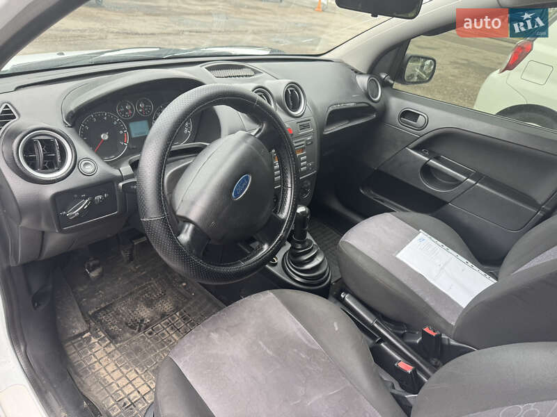 Хетчбек Ford Fiesta 2007 в Києві