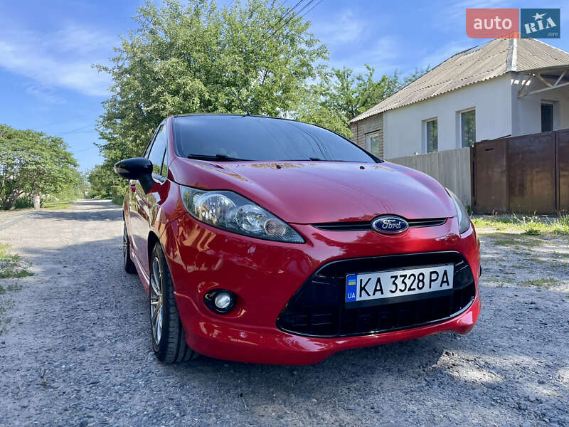 Хетчбек Ford Fiesta 2011 в Харкові