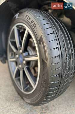 Седан Ford Fiesta 2016 в 