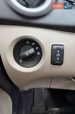 Седан Ford Fiesta 2016 в 