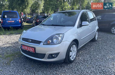 Хэтчбек Ford Fiesta 2007 в Луцке