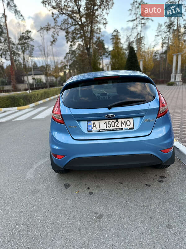 Хэтчбек Ford Fiesta 2011 в Киеве
