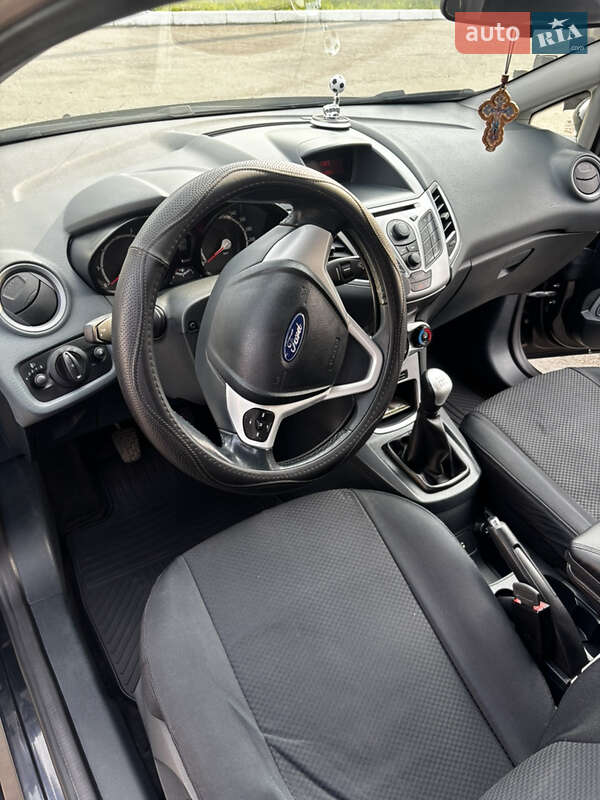 Хэтчбек Ford Fiesta 2011 в Харькове