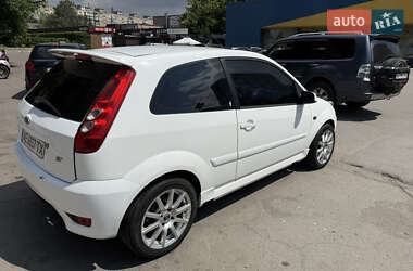 Хэтчбек Ford Fiesta 2007 в 