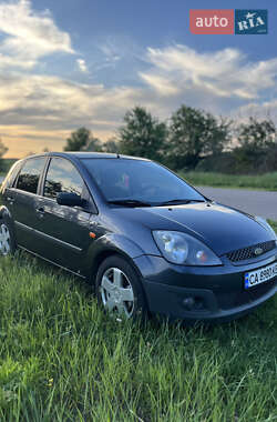 Хэтчбек Ford Fiesta 2008 в 