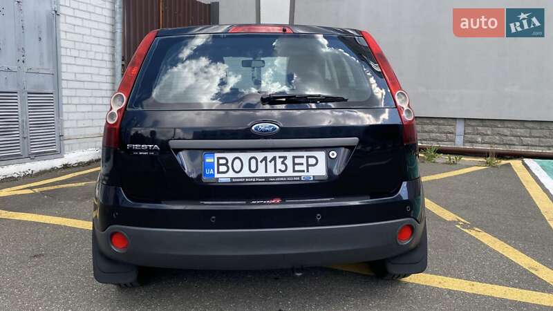 Хэтчбек Ford Fiesta 2007 в Киеве