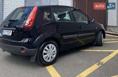 Хэтчбек Ford Fiesta 2007 в 