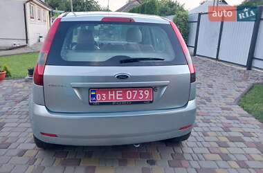 Хэтчбек Ford Fiesta 2004 в 