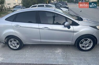 Седан Ford Fiesta 2019 в 