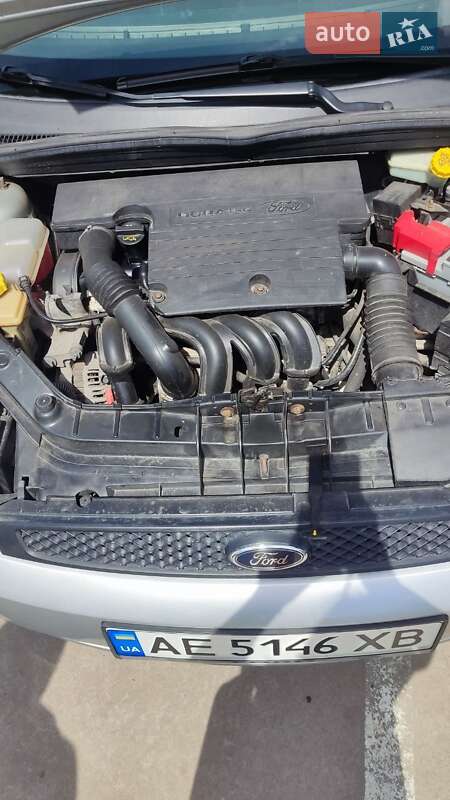 Хэтчбек Ford Fiesta 2004 в Днепре
