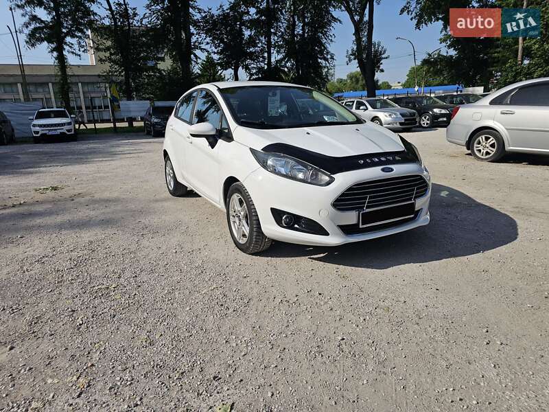 Хэтчбек Ford Fiesta 2017 в Каменском