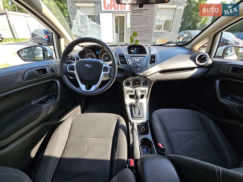 Хэтчбек Ford Fiesta 2017 в Каменском