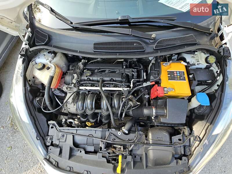 Хэтчбек Ford Fiesta 2017 в Каменском