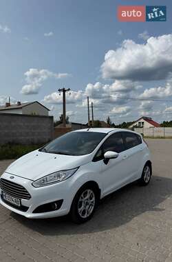 Хэтчбек Ford Fiesta 2013 в 