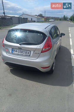Хетчбек Ford Fiesta 2012 в Гайвороні
