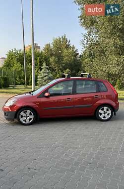 Хэтчбек Ford Fiesta 2008 в 