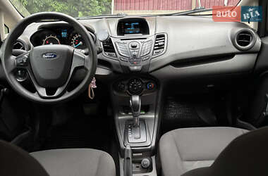Седан Ford Fiesta 2013 в 