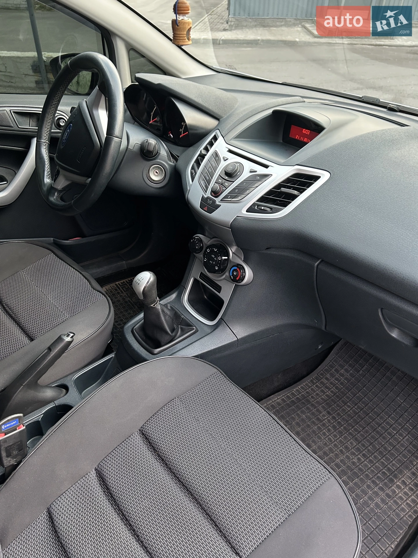 2011 Ford Fiesta - мініатюра 6
