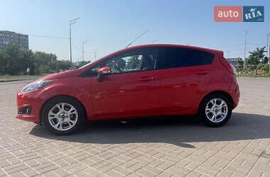 Хэтчбек Ford Fiesta 2014 в 