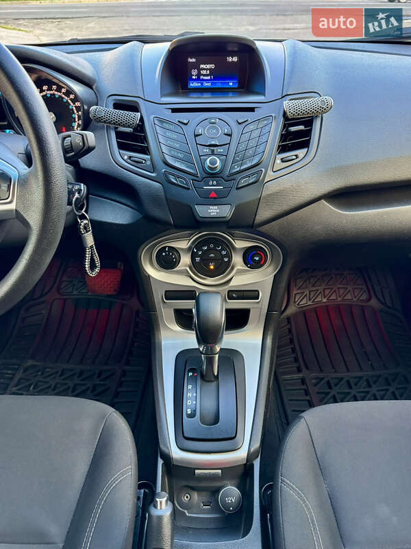 Хэтчбек Ford Fiesta 2018 в Киеве фото 31 Хэтчбек Ford Fiesta 2018 в Киеве