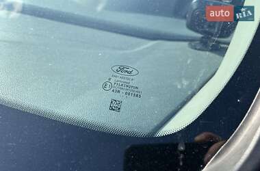 Хэтчбек Ford Fiesta 2011 в 