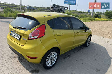 Хэтчбек Ford Fiesta 2013 в 