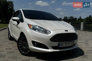 Хэтчбек Ford Fiesta 2016 в Днепре