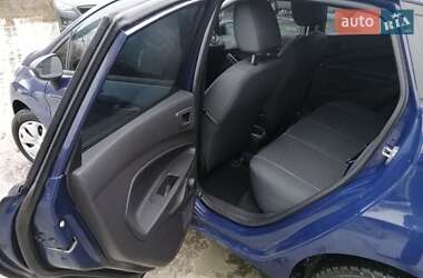 Хэтчбек Ford Fiesta 2013 в 