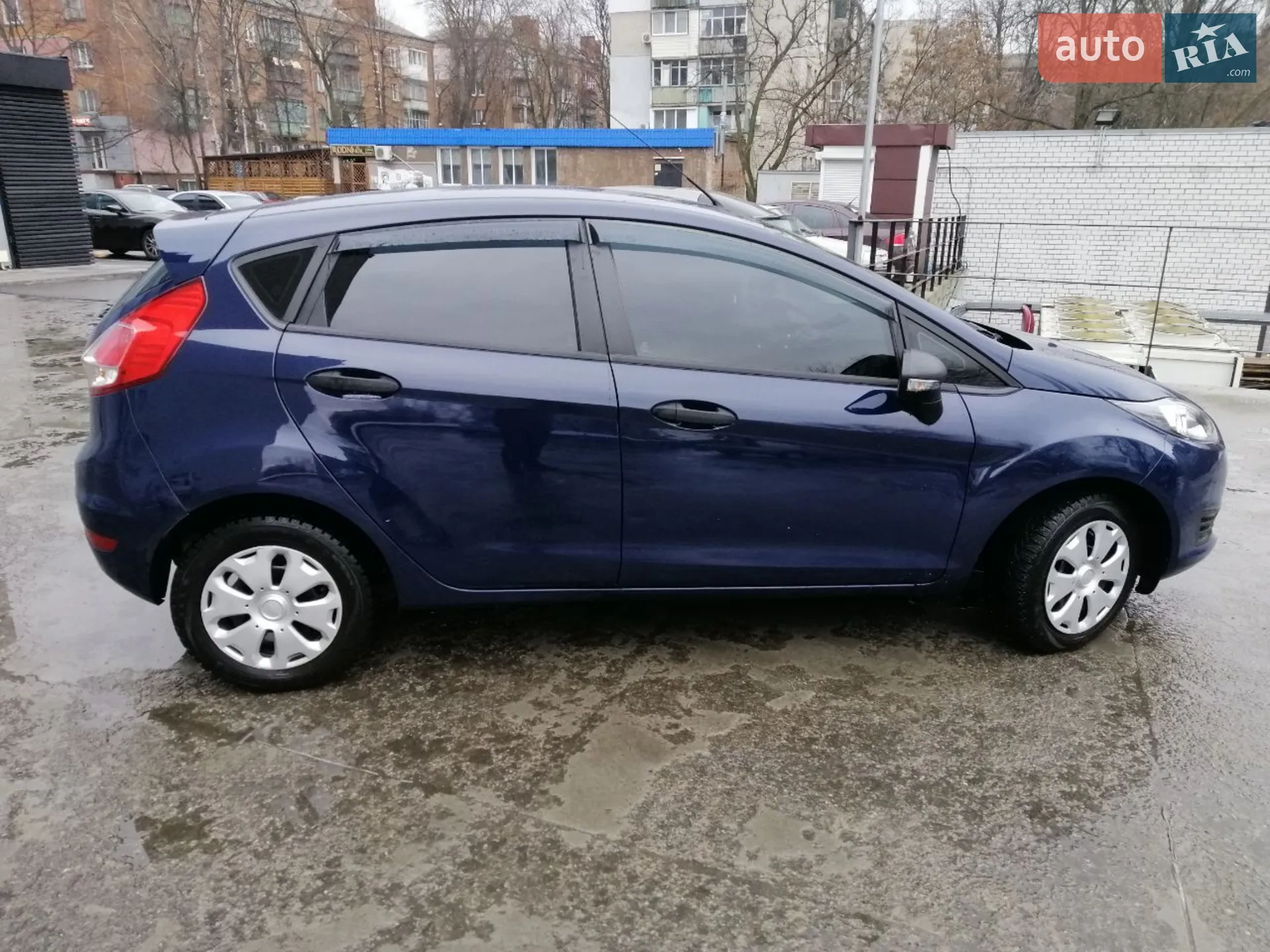 2013 Ford Fiesta - мініатюра 11