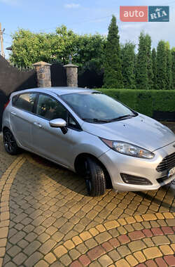 Хэтчбек Ford Fiesta 2019 в 