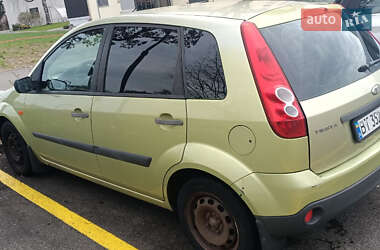 Хэтчбек Ford Fiesta 2007 в 