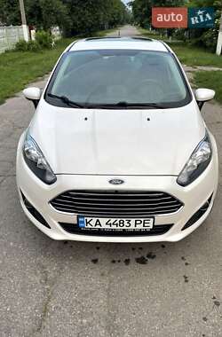 Хэтчбек Ford Fiesta 2019 в 