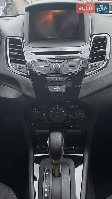Хетчбек Ford Fiesta 2019 в Києві