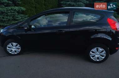 Хэтчбек Ford Fiesta 2014 в 