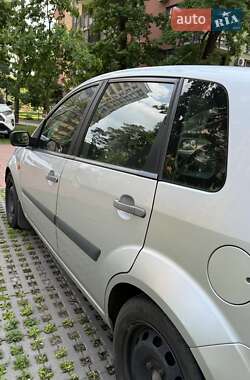 Хэтчбек Ford Fiesta 2008 в 