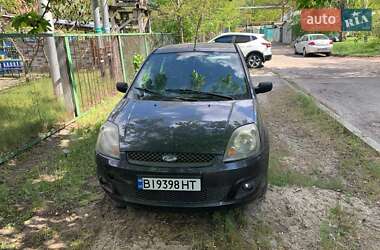 Хэтчбек Ford Fiesta 2006 в Полтаве