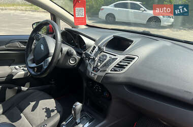 Хэтчбек Ford Fiesta 2010 в 
