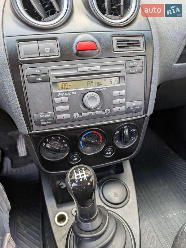 Хэтчбек Ford Fiesta 2007 в Каменец-Подольском фото 10 Хэтчбек Ford Fiesta 2007 в Каменец-Подольском