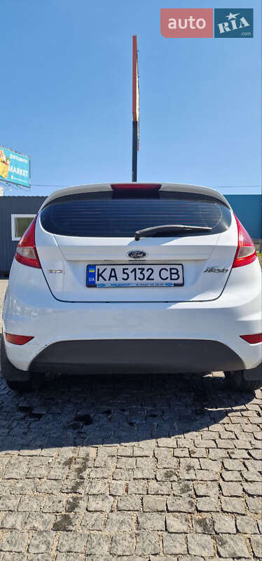 Хэтчбек Ford Fiesta 2011 в Киеве