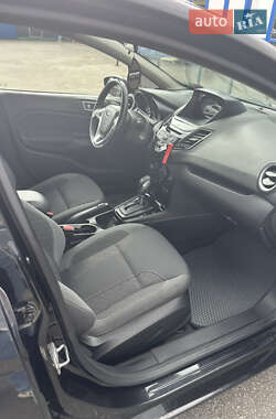 Хэтчбек Ford Fiesta 2014 в 