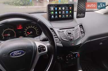 Хэтчбек Ford Fiesta 2008 в 