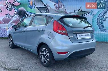 Хэтчбек Ford Fiesta 2009 в 