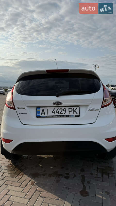 Хетчбек Ford Fiesta 2016 в Харкові